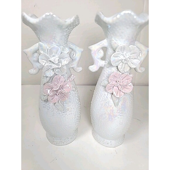 Vintage Set Of 2 Opalescent Porcelain White Lusterware Vase 8" Tall 3D Flowers - Picture 7 of 9
